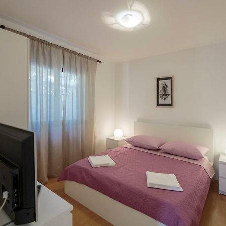 Apartmani Jordana Komiža Eksteriør bilde
