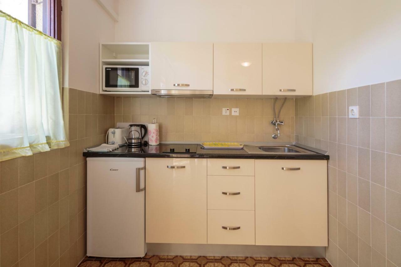 Apartmani Jordana Komiža Eksteriør bilde
